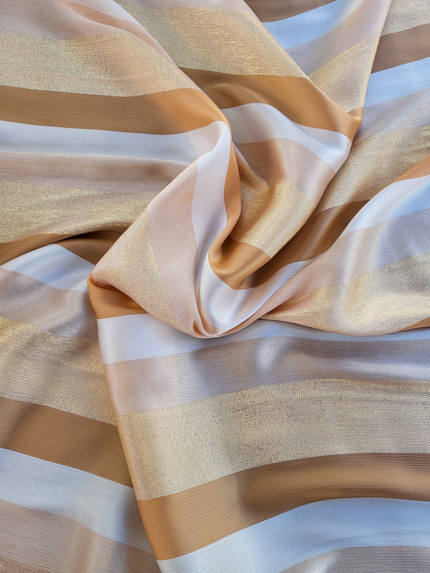 Tissu satin de soie "jawhara" tissé - Saumon et Or