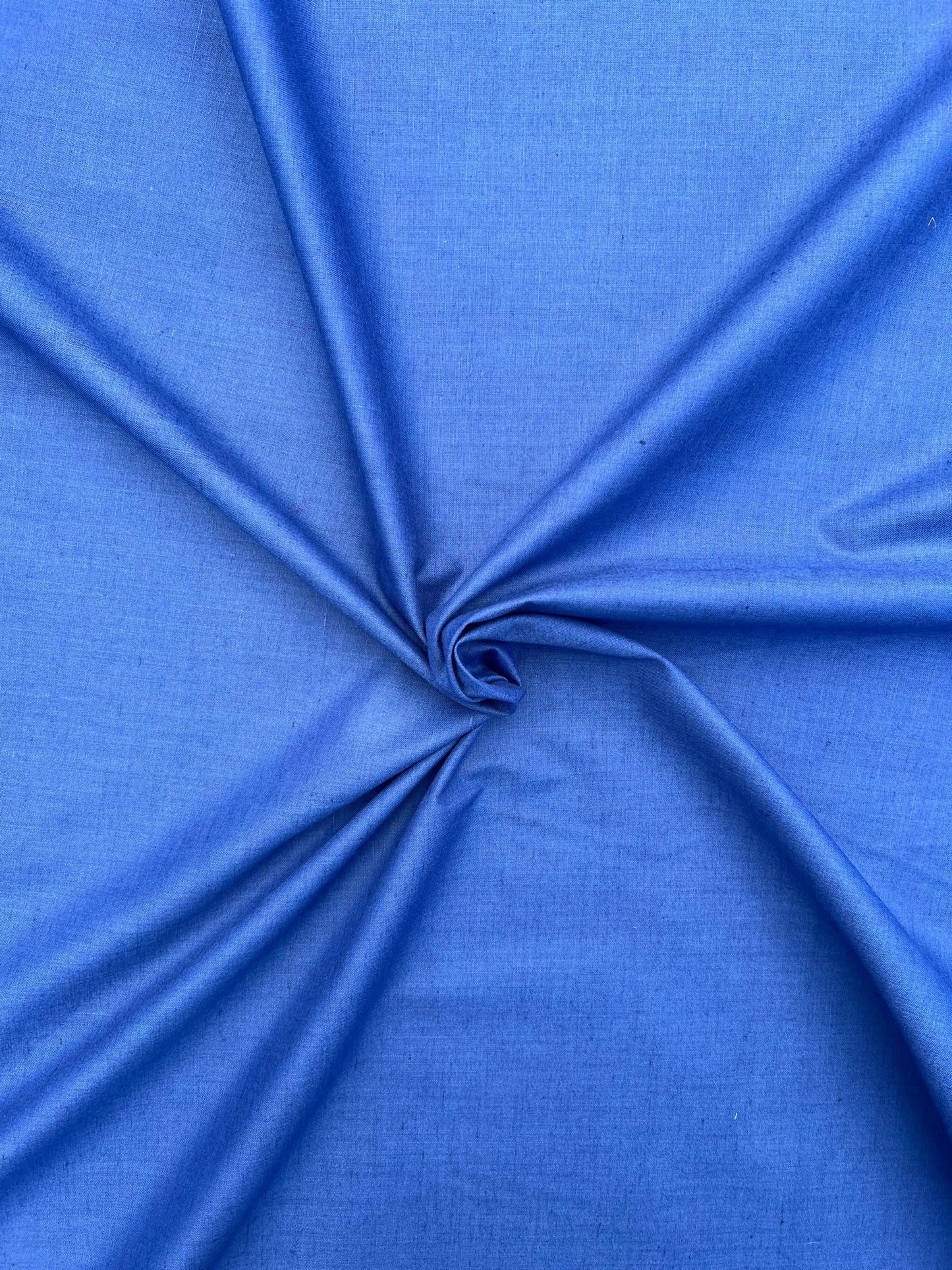 Tissu coton popeline uni tombé modéré - Bleu