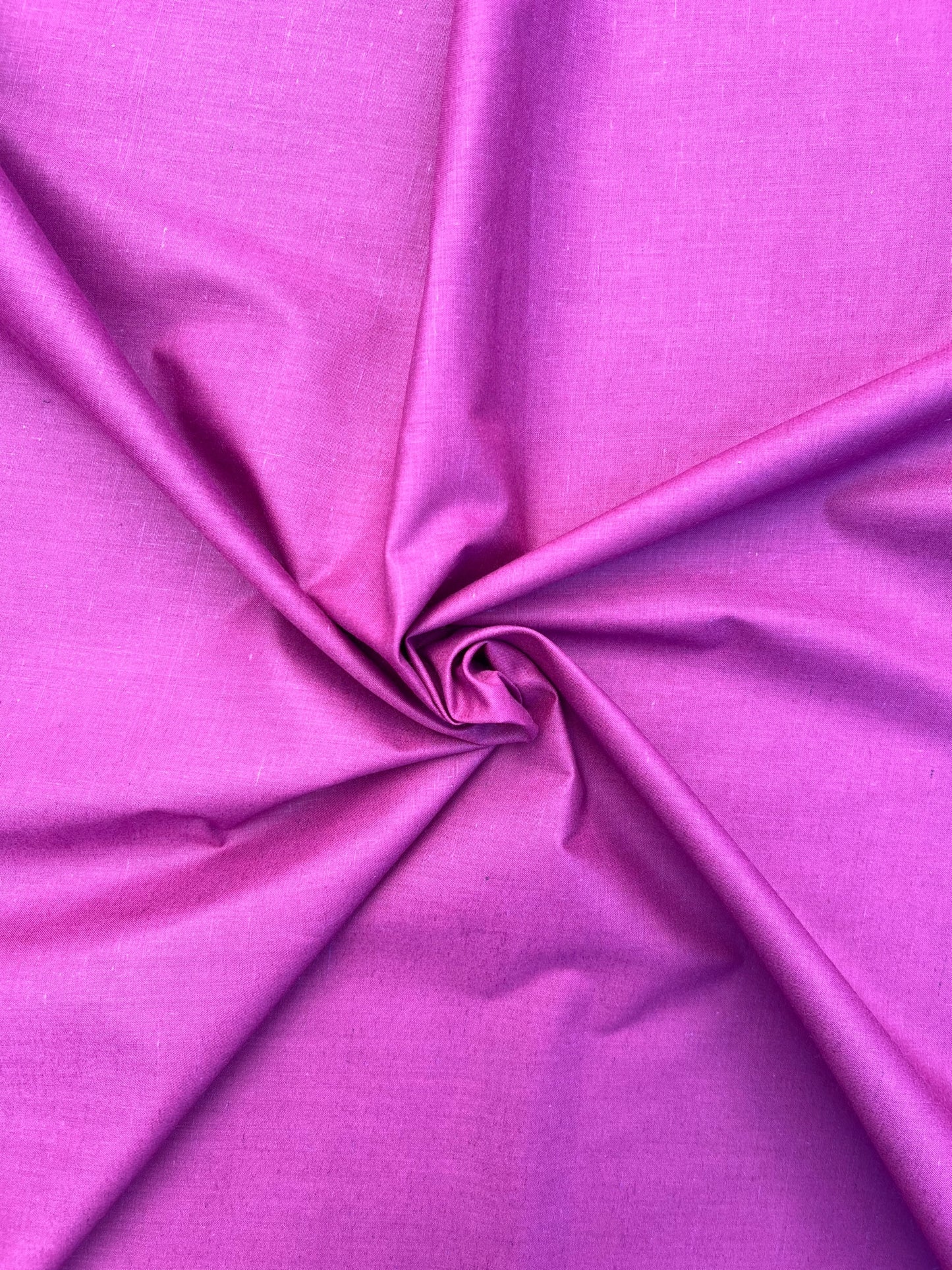 Tissu coton popeline uni tombé modéré - Rouge-violet