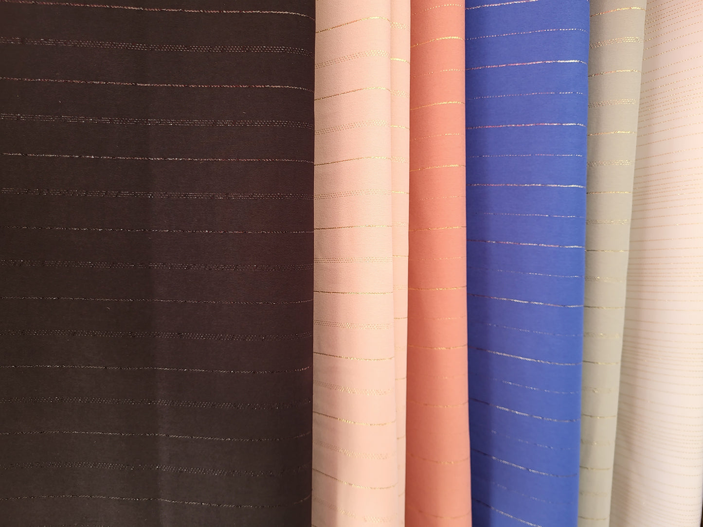 Plain metallic crepe fabric - Black