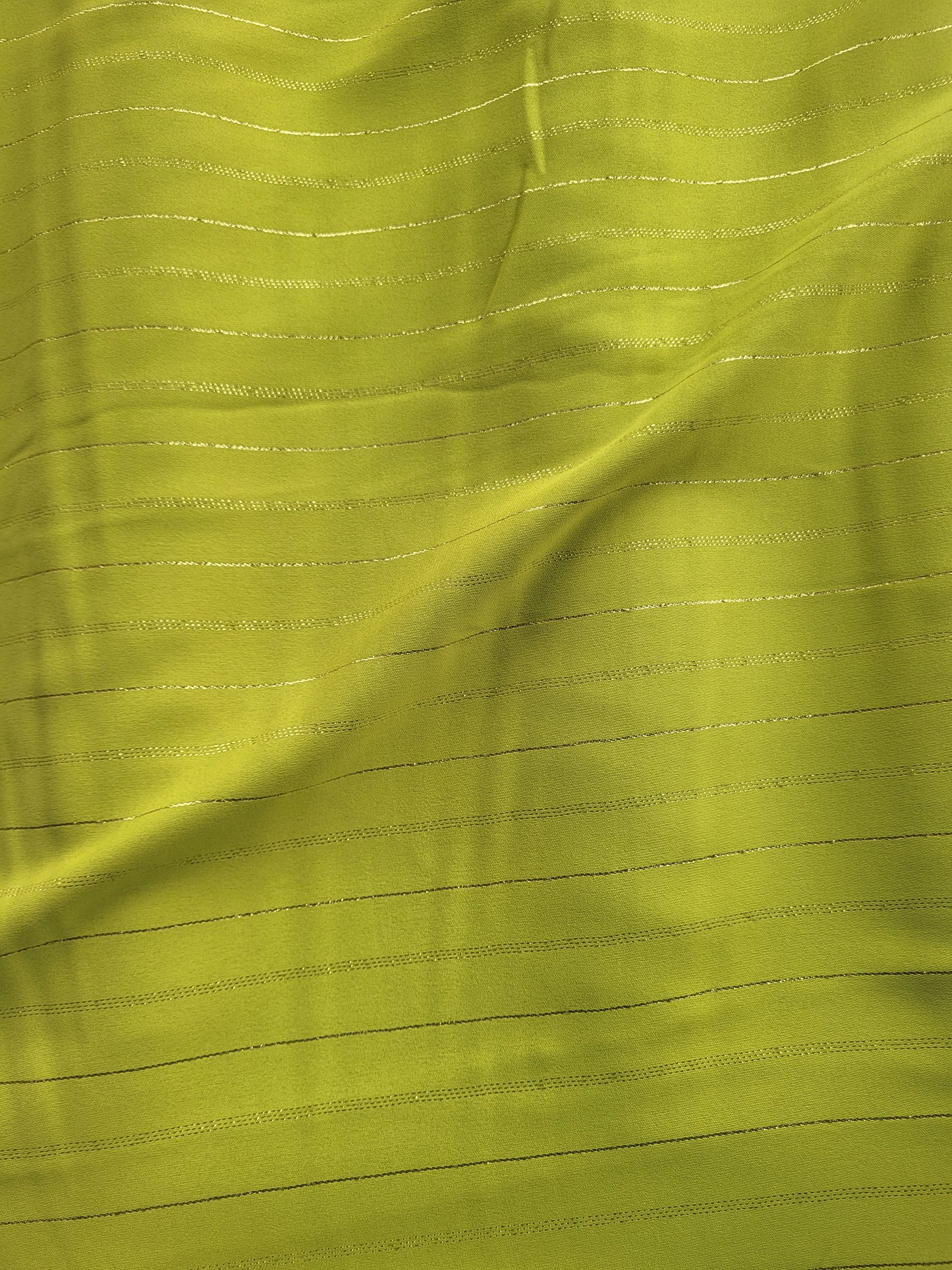 Plain metallic crepe fabric - lime green