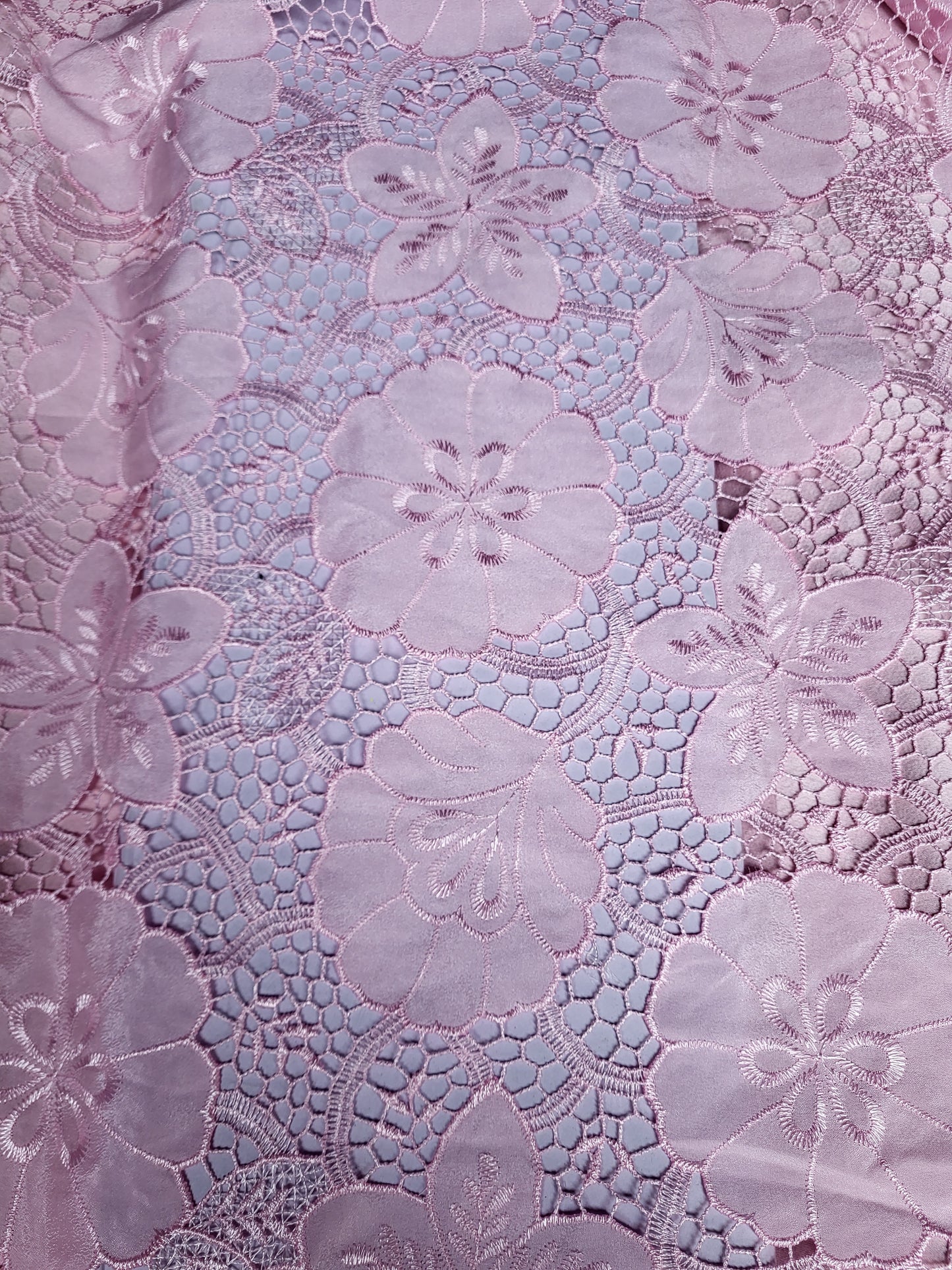 Tissu dentelle ,guipure - Rose