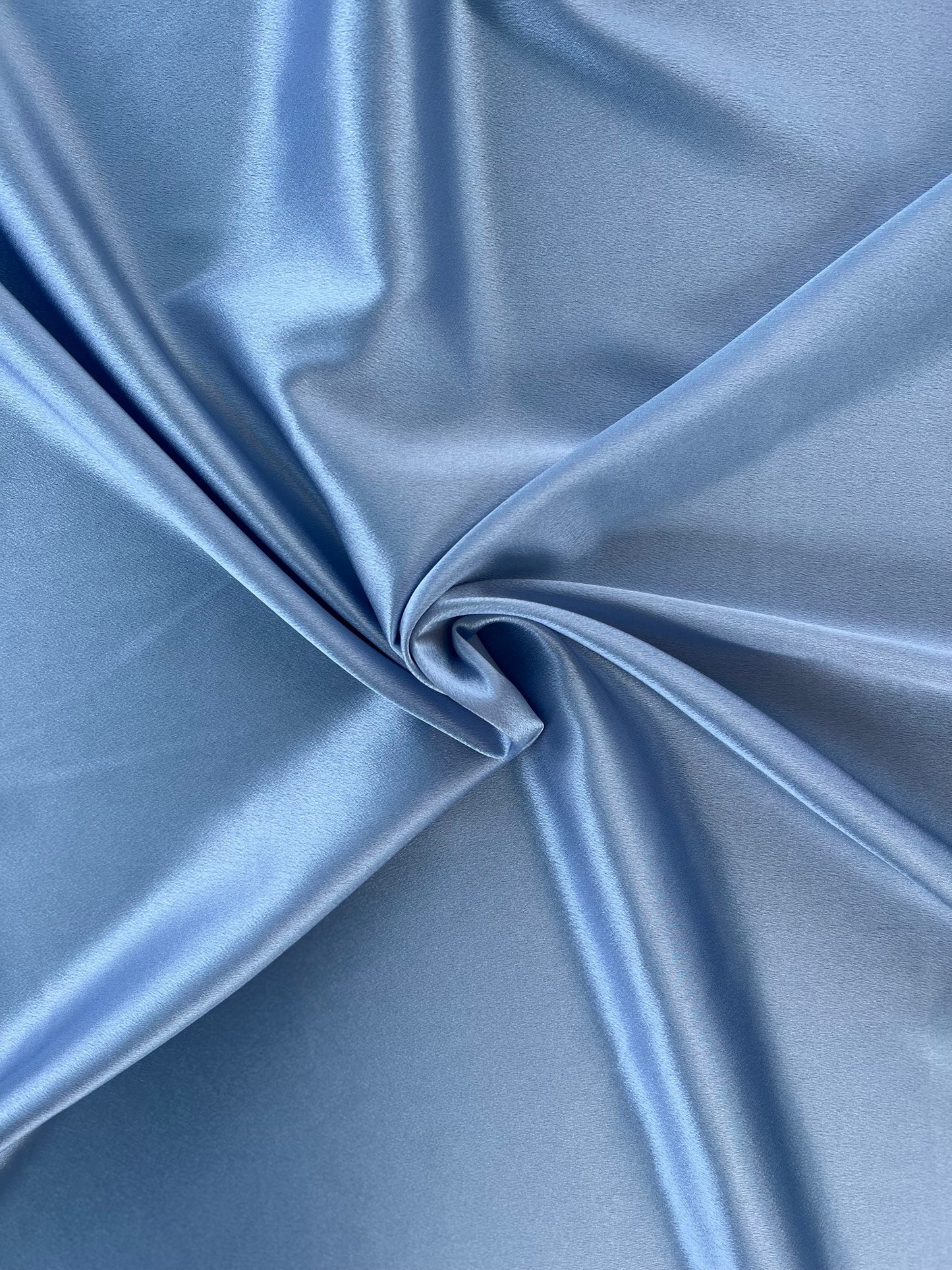 Tissu crêpe satin - Bleu ciel