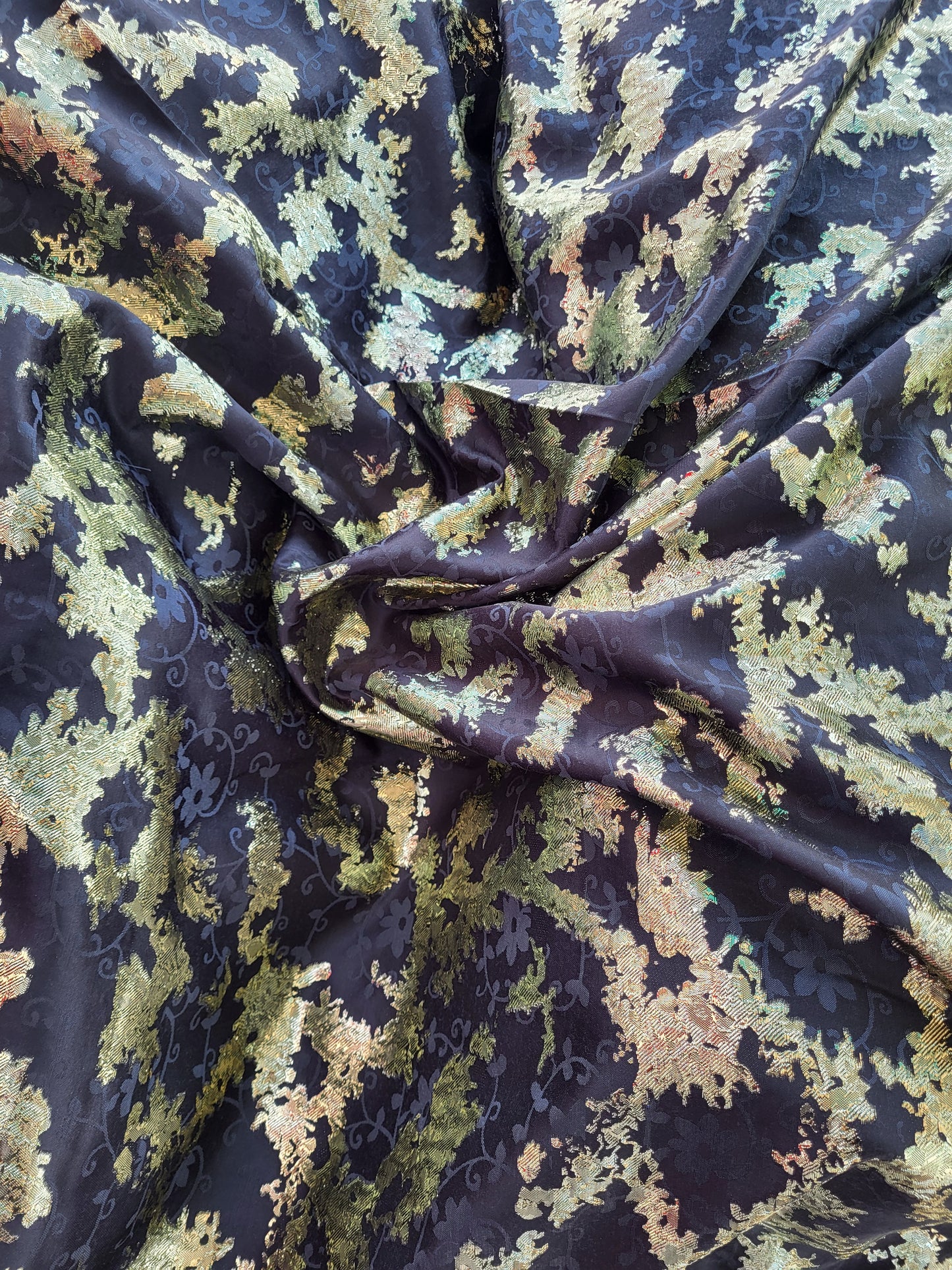 Tissu "Brocart" tissée - Noir et Or #1