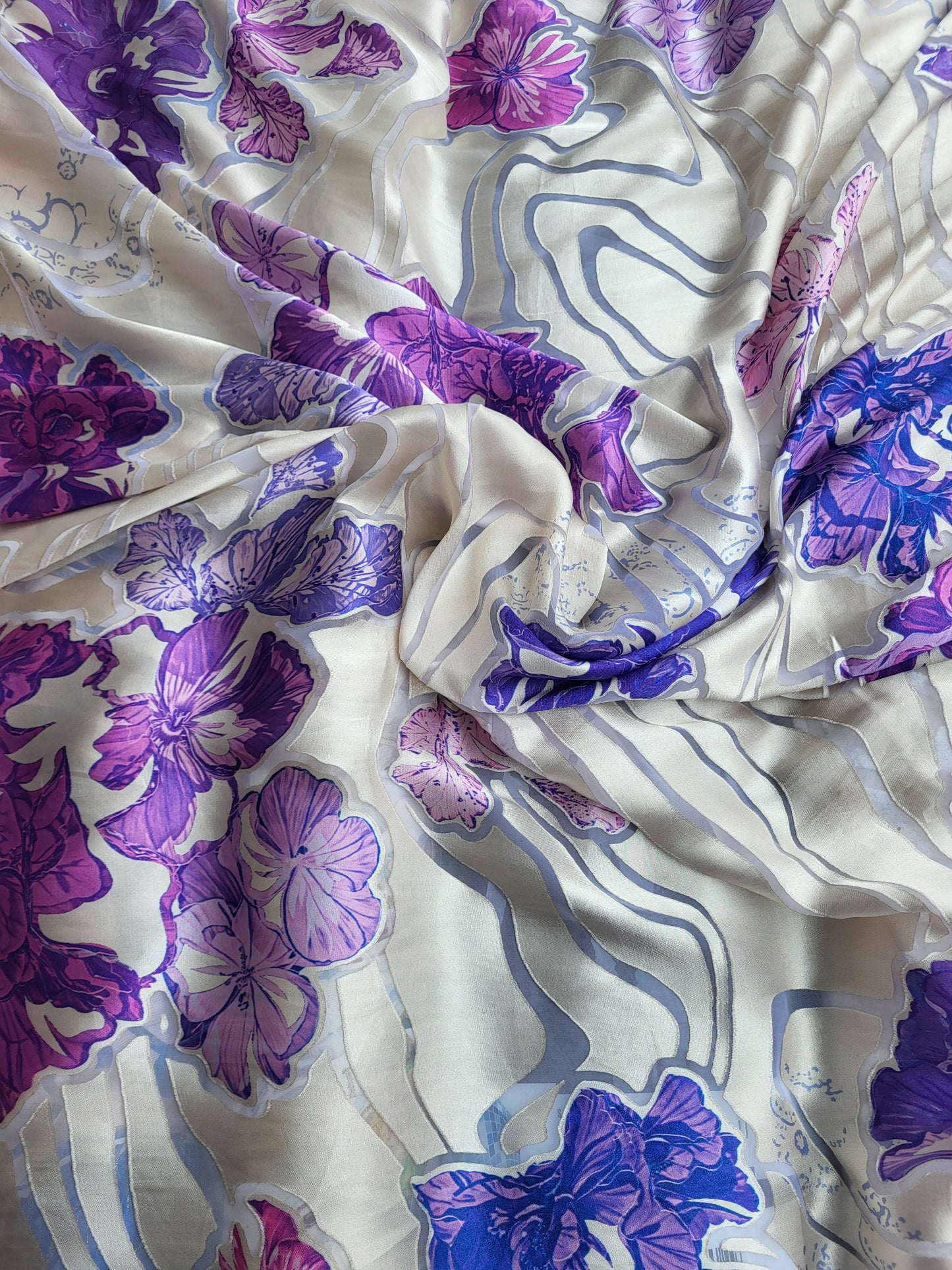 Tissu mousseline de soie "tlija" tissée  - Violet