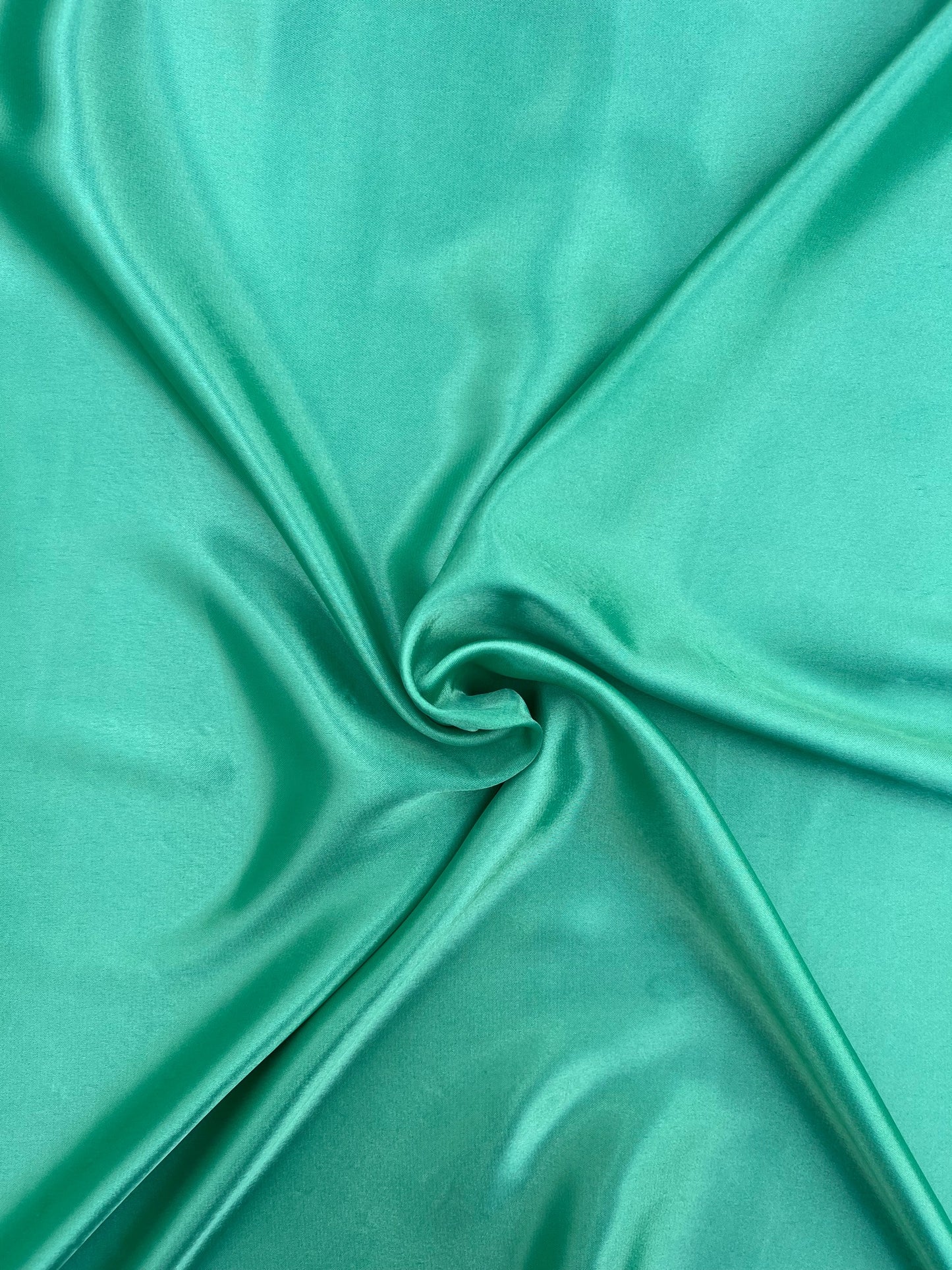 Tissu satin uni - Vert émeraude